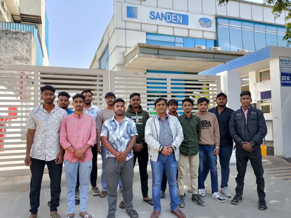 नेताजी सुभाष यूनिवर्सिटी के 18 छात्रों को सैंडन विकास प्रा. लि. में मिला प्लेसमेंट, फरीदाबाद प्लांट में दी ज्वाइनिंग 1001065163