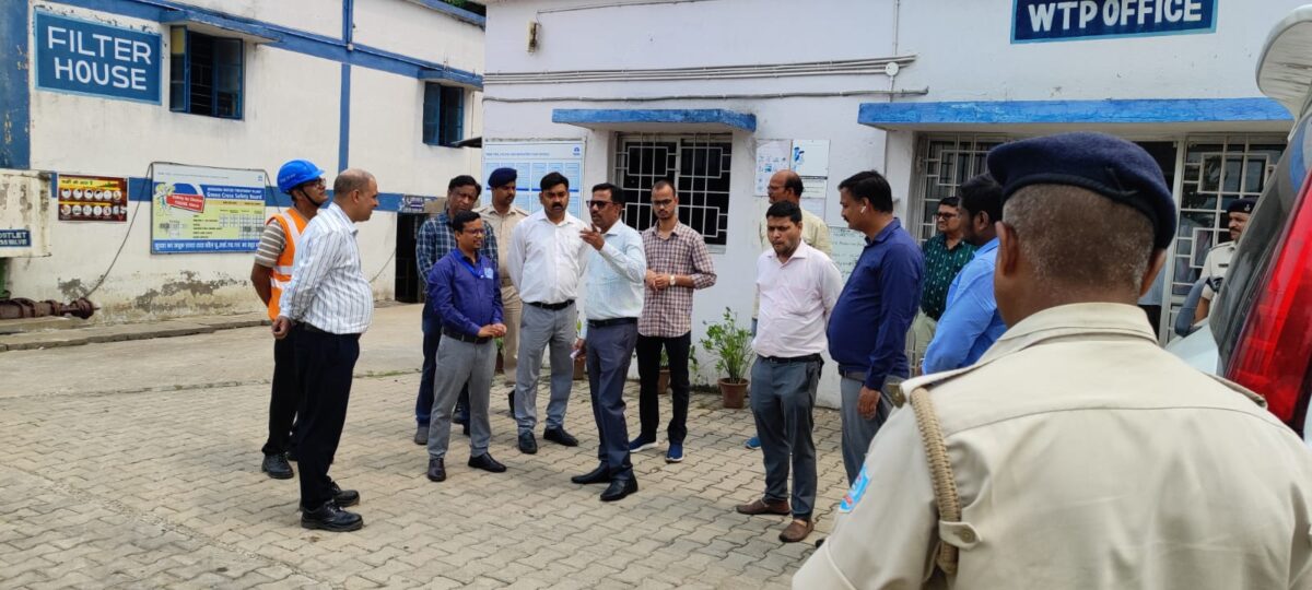 मुहर्रम को लेकर जेएनएसी अलर्ट: नगर आयुक्त ने विसर्जन घाटों, जुलूस मार्गों और मोहरदा जल शोधन संयंत्र का किया निरीक्षण 1001332936