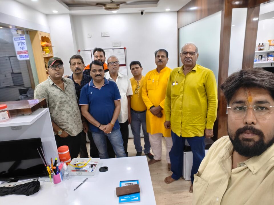 सरायकेला-खरसावां में अखिल भारतीय ब्राह्मण महासभा की मासिक बैठक, संगठन विस्तार और आगामी योजनाओं पर हुई चर्चा 1001433946