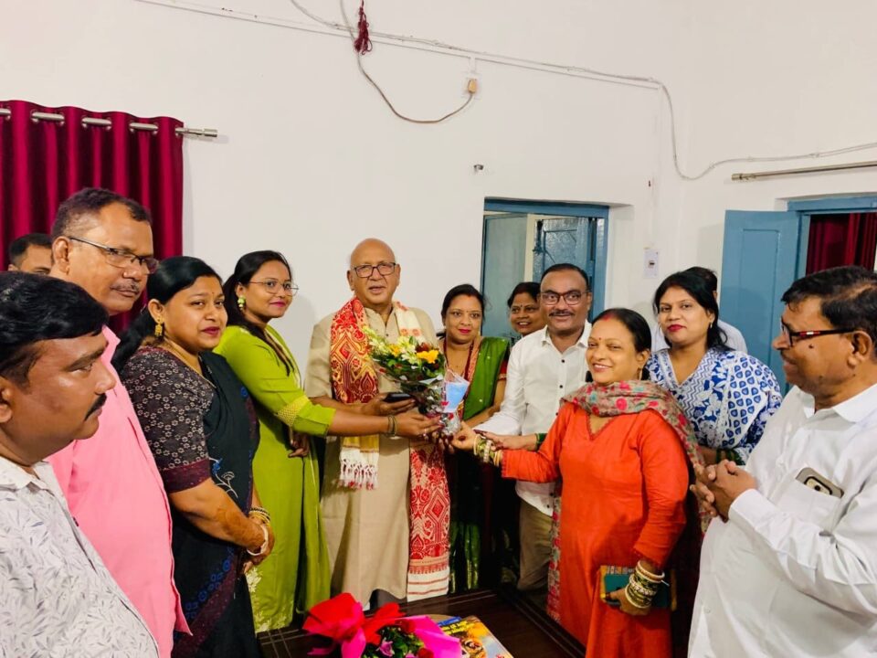 सरयू राय से मिलीं बिहार विधान परिषद की एमएलसी डॉ. भारती मेहता 1001452378