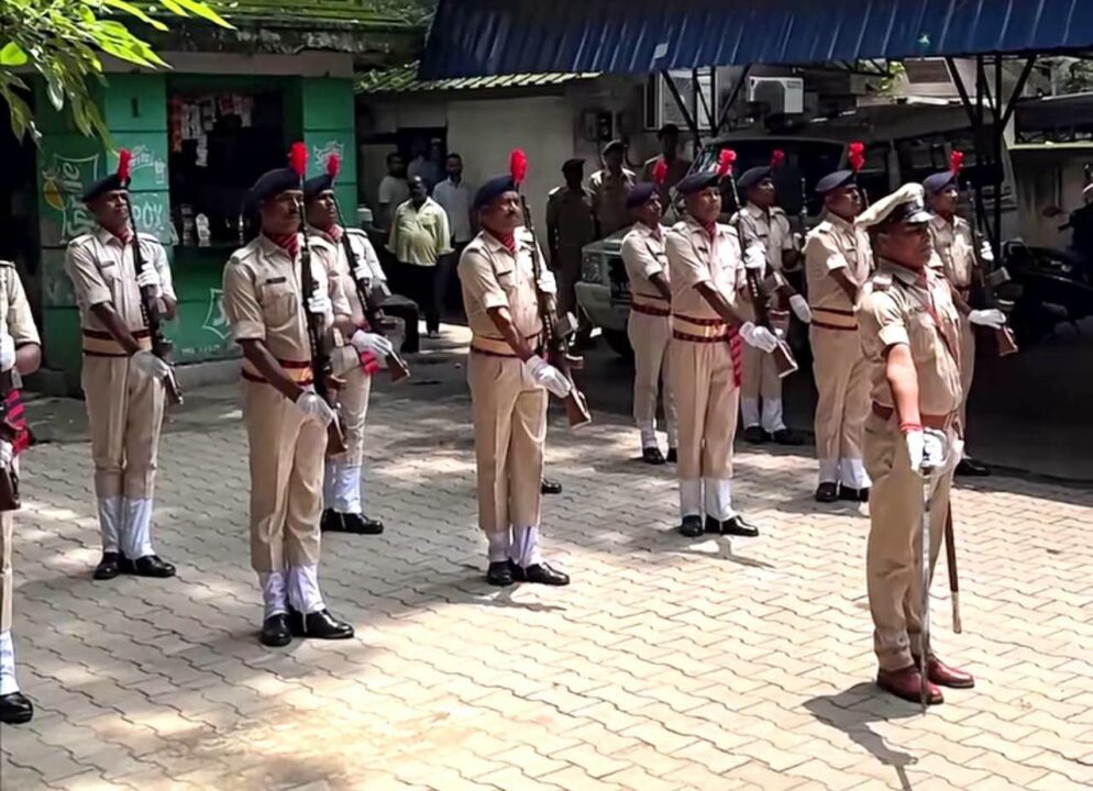 लंबित कांडों के त्वरित निष्पादन पर डीआईजी का जोर, जांच में गुणवत्ता और समयबद्ध कार्रवाई के निर्देश 1001463909
